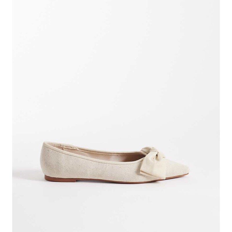 ASOS DESIGN Wide Fit Langston bow pointed ballet flats in natural 115490509