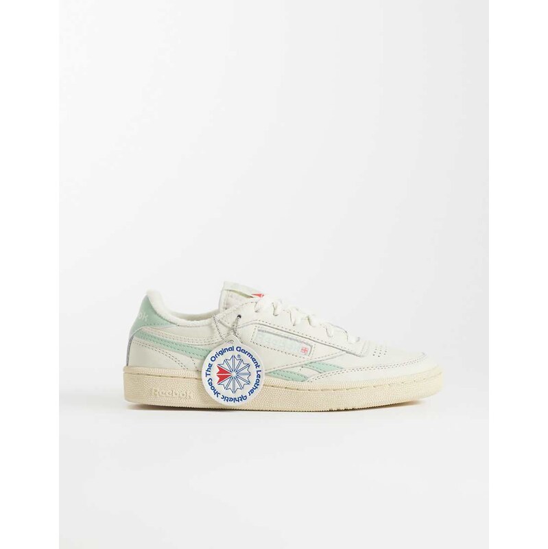 Reebok Club C Revenge vintage womens trainers in off white