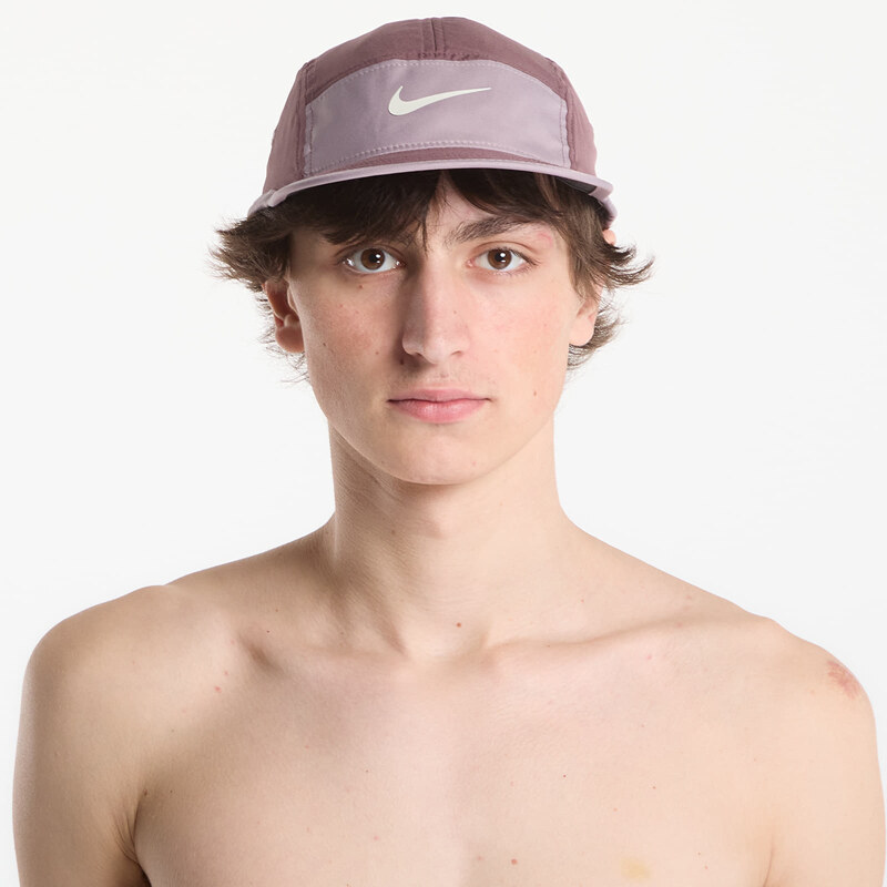Kšiltovka Nike Fly Dri-FIT Unstructured Swoosh Cap Tattoo/ Lt