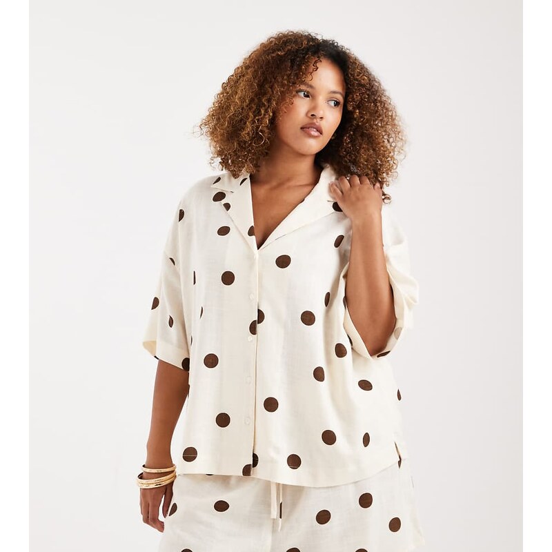 ASOS Curve ASOS DESIGN Curve revere collar linen co-ord shirt in polka 115519592