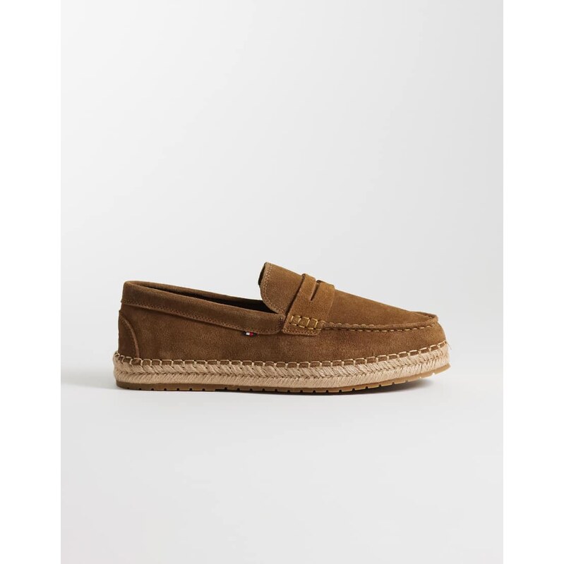 Tommy Hilfiger suede espadrilles in tan-Neutral