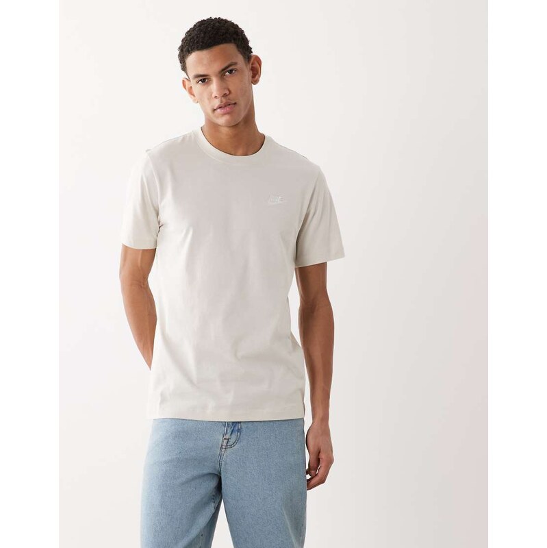 Nike Club t-shirt in beige-White