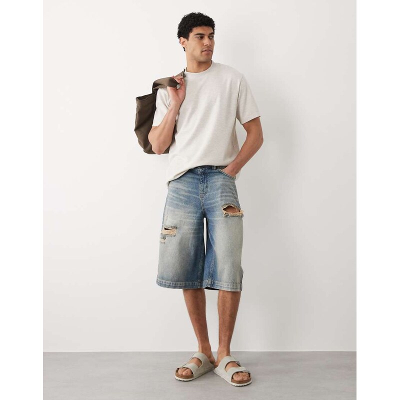 ASOS DESIGN loose jorts in mid washed blue with rip - MBLUE