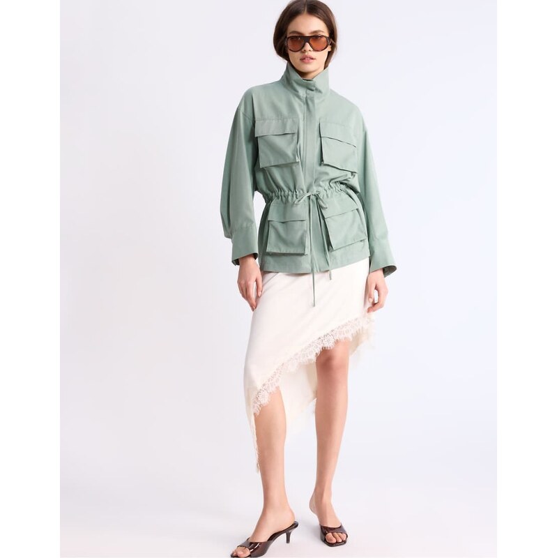 Stradivarius Fluid utility parka in khaki-Green