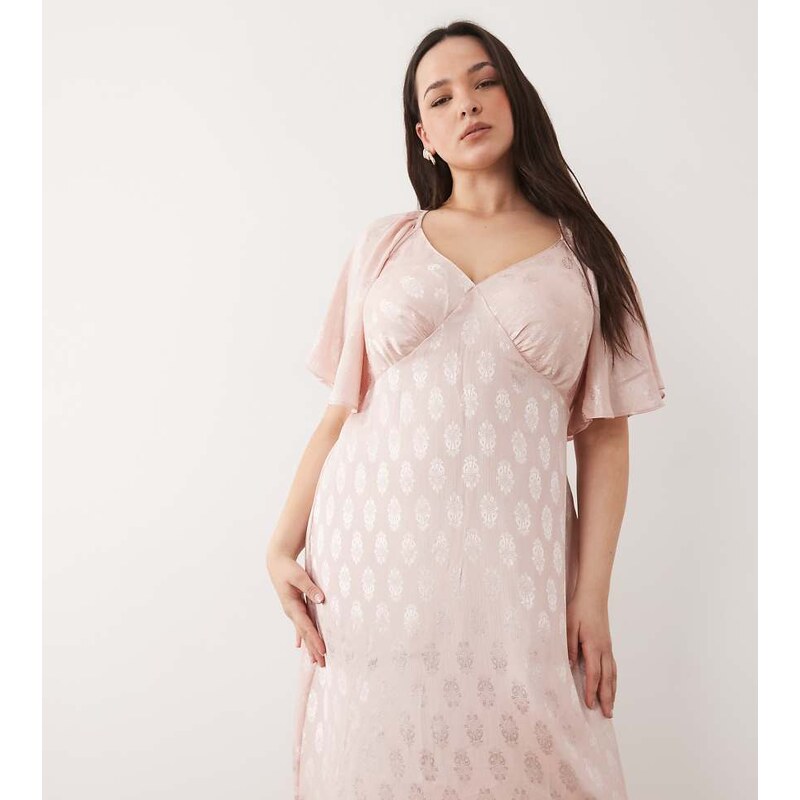 New Look Plus New Look Curve paisley jacquard flutter sleeve