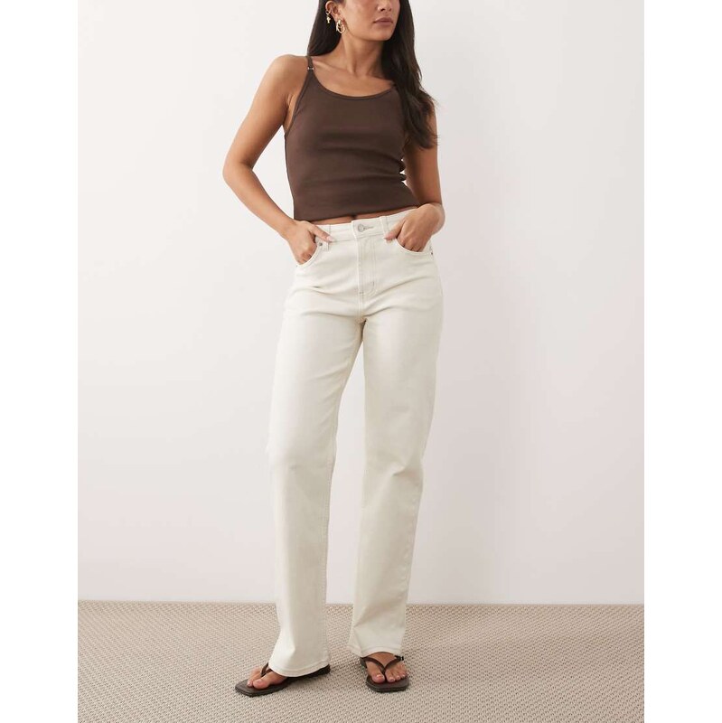ASOS DESIGN comfort stretch straight leg jean in white