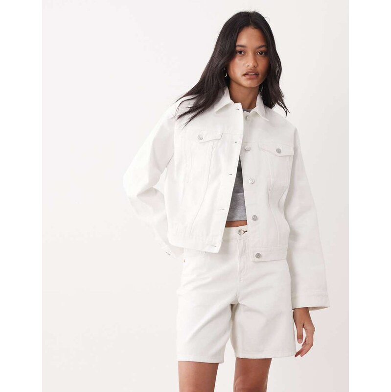 ASOS DESIGN oversized 90s denim jacket in white 115087520