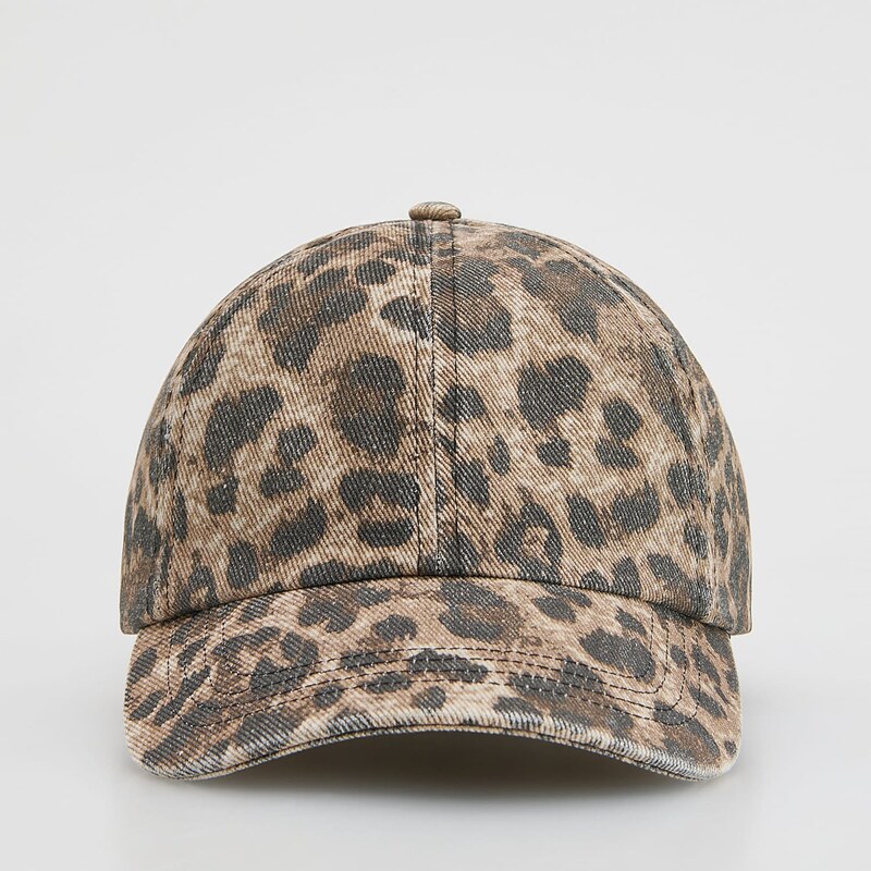 Reserved - Čepice s leopardím potiskem - vícebarevná