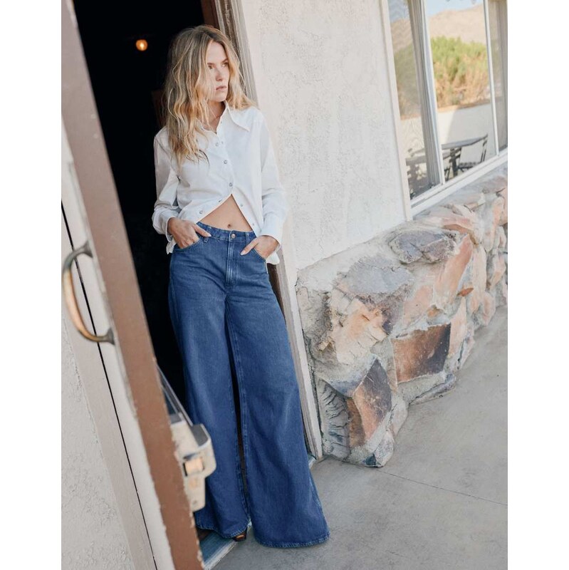 Wrangler Canyon high rise wide leg jeans in dark wash blue