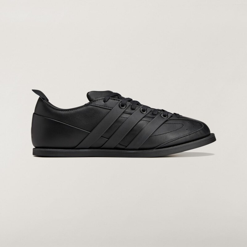 Boty adidas x Entire Studios Ace