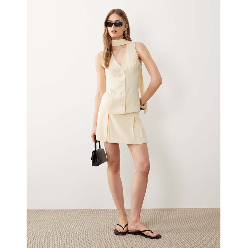 Miss Selfridge tailored pleated skort co-ord in buttermilk-Yellow 115360812