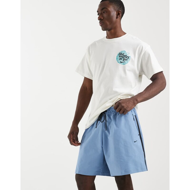 Nike Tech Shori shorts in blue