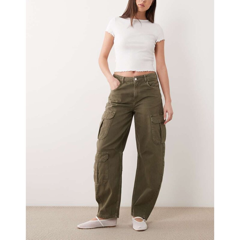 Mango Dilly 100% cotton utility barrel jean in khaki-Green