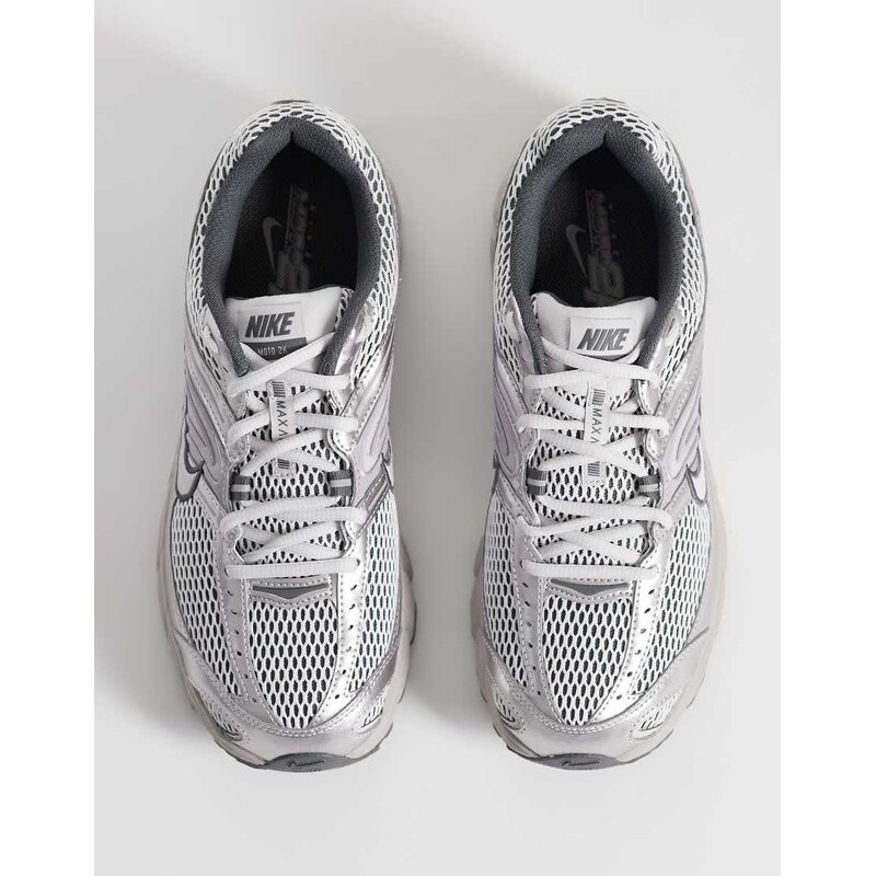 Nike Air Max Moto 2K trainers in grey