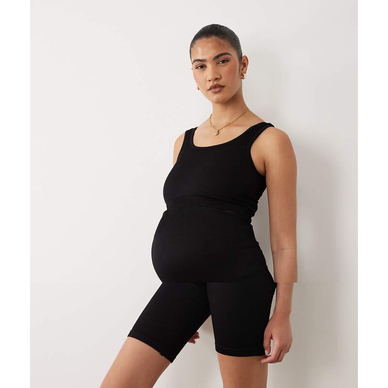 Mama.licious Mamalicious Maternity seamless top and short set in