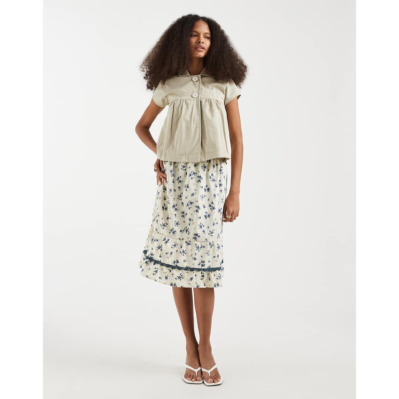 Motel Ilaria ditsy rose leaf skirt in light grey