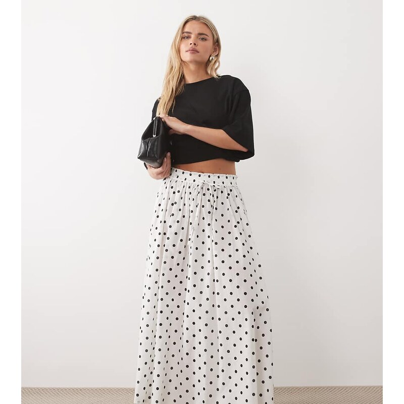 JDY Petite pleated maxi skirt in white polka dots