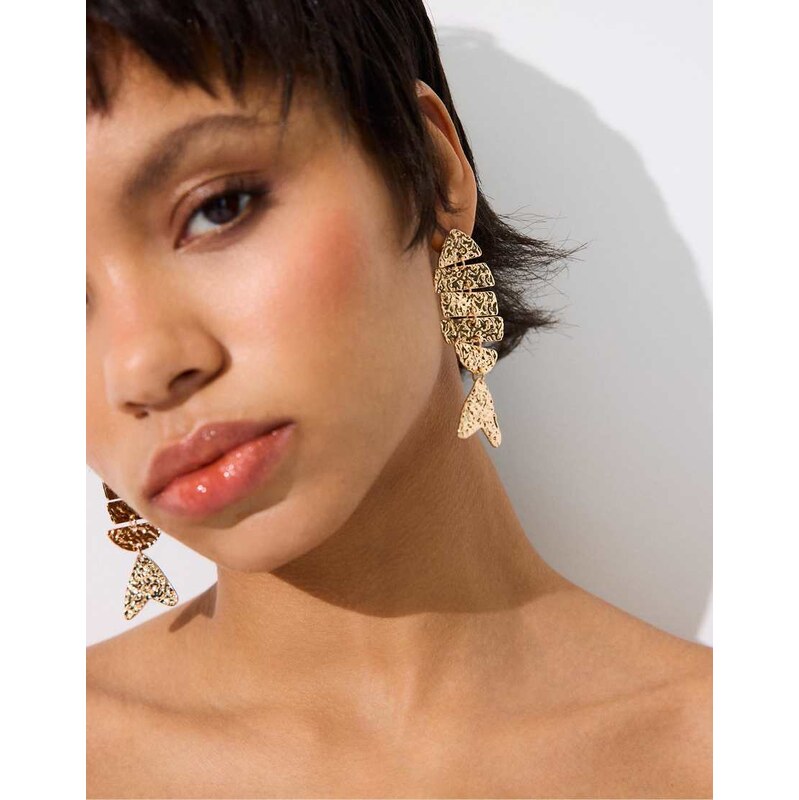 Stradivarius Articulated fish earrings in gold-Yellow 114962337