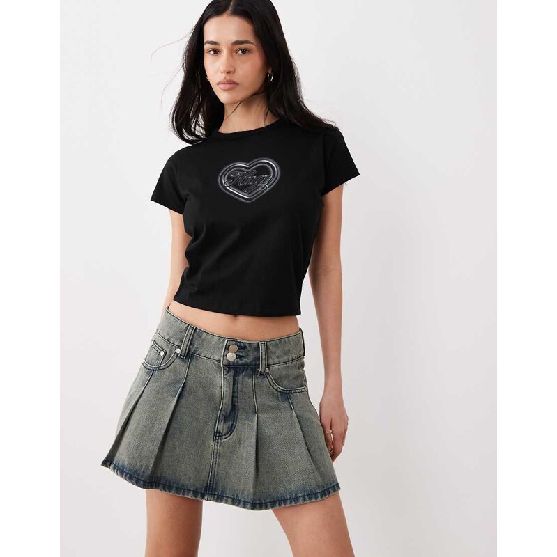 Hugo Blue HUGO Black dichroma heart logo baby tee in black