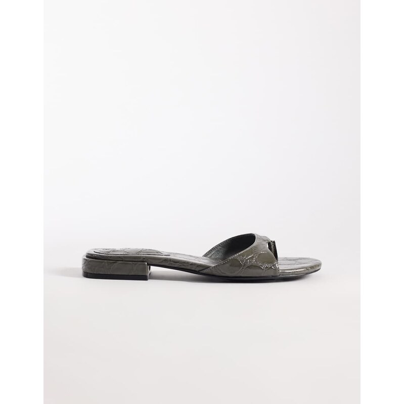 ASOS DESIGN Florida toe thong sandal in charcoal croc-Grey