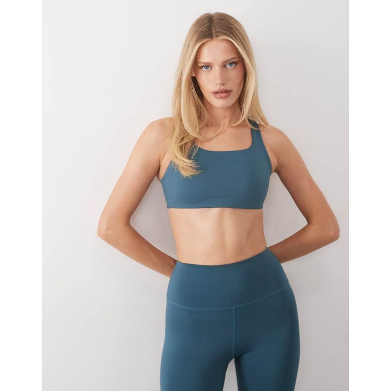 4505 active medium support sports bra with removable padding in ocean 115523095