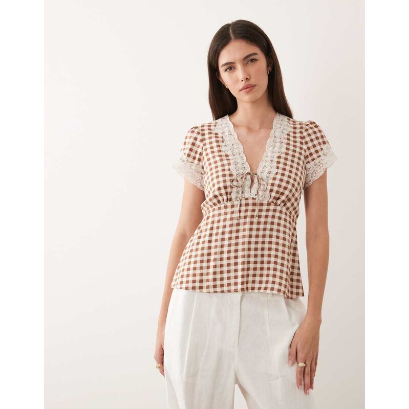Nobodys Child Maeve v-neck lace trim short sleeve blouse in