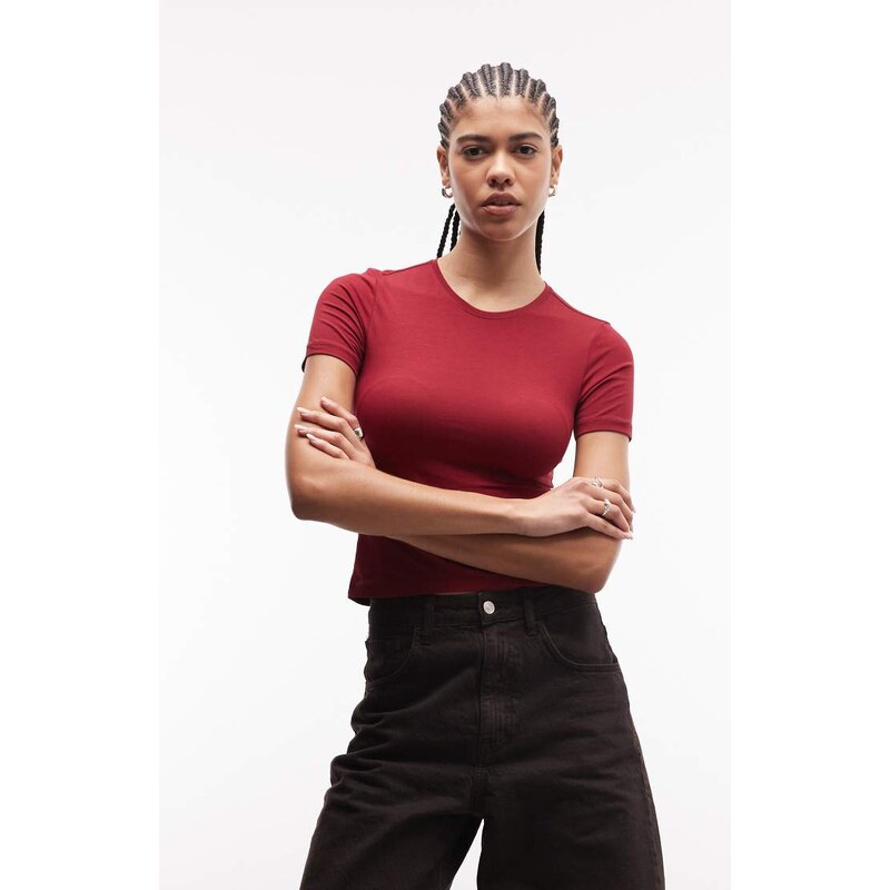 Weekday slim fit t-shirt in cherry red 115005599