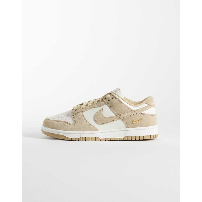 Nike Dunk Low trainers in white and beige 115533863