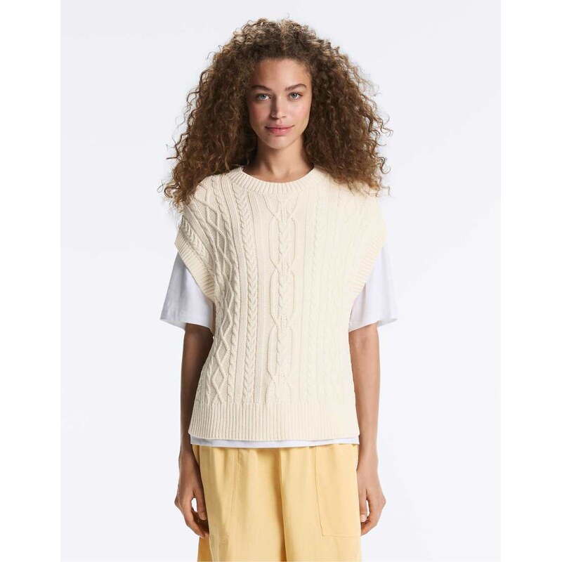 OYSHO Cable knit round neck vest in ecru-Neutral 115005668