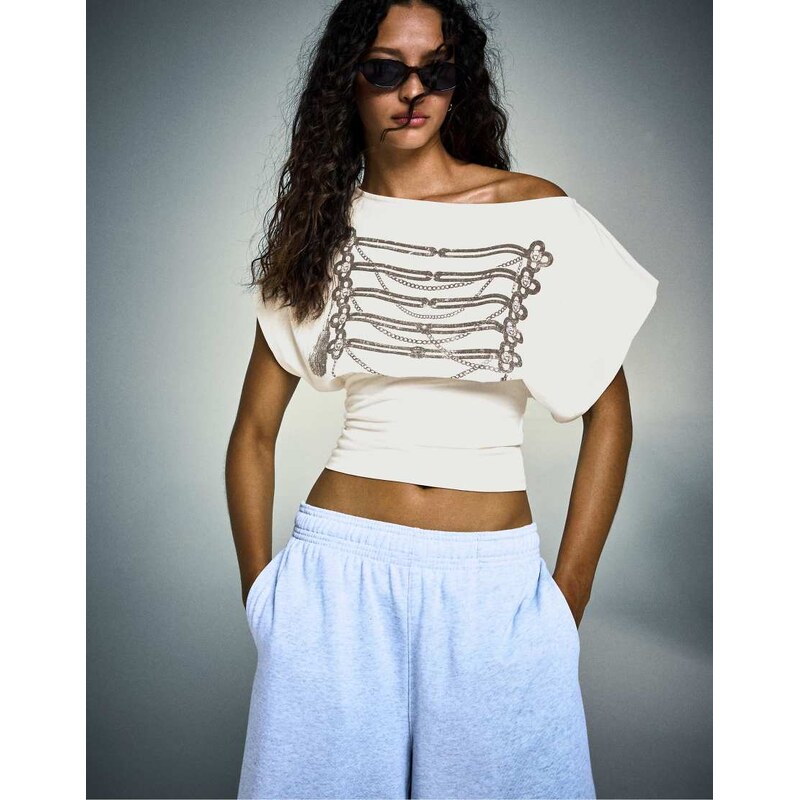 Bershka Asymmetric print short sleeve t-shirt in white 115005757