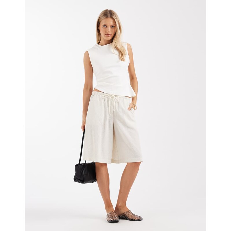 ASOS DESIGN casual shorts in pinstripe-Multi
