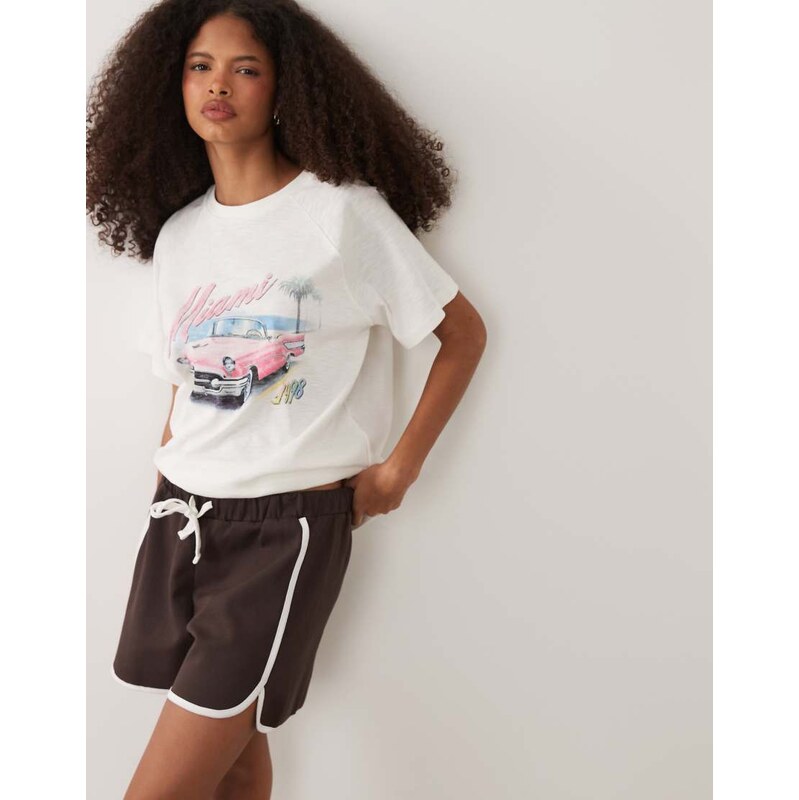 ASOS DESIGN interlock runner short with contrast tipping in