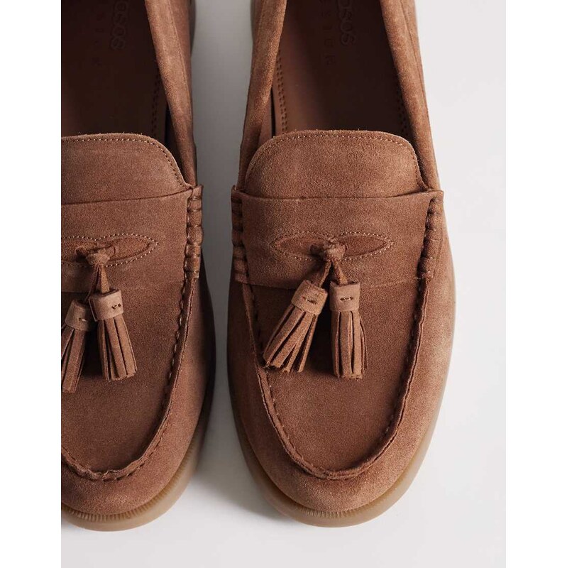 ASOS DESIGN loafers in tan suede with tassel detail and gum sole
