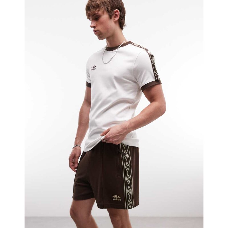 Umbro taped track short in brown