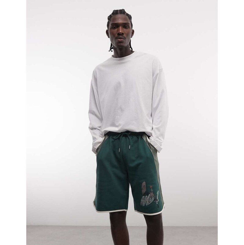 AND1 basketball shorts with contrast panels in dark green 115040262