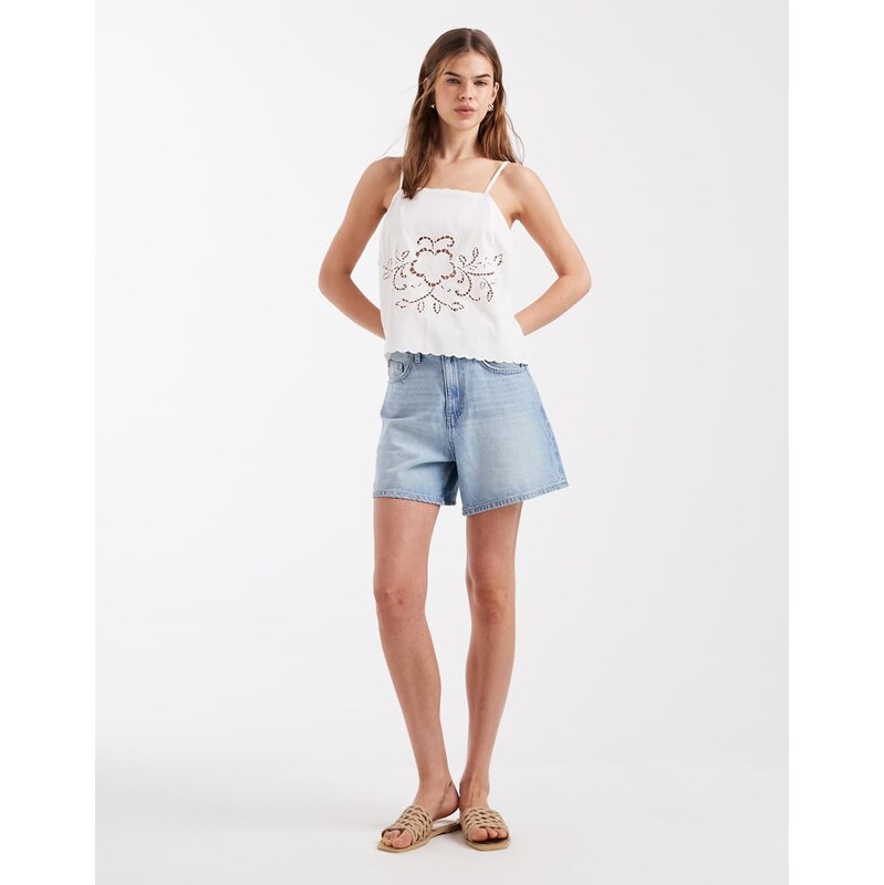 New Look cutwork cami top in white 115040295