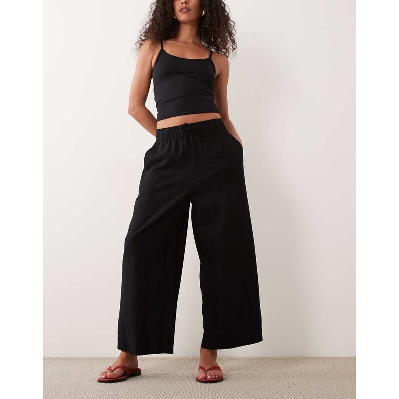 New Look linen blend cropped trousers in black