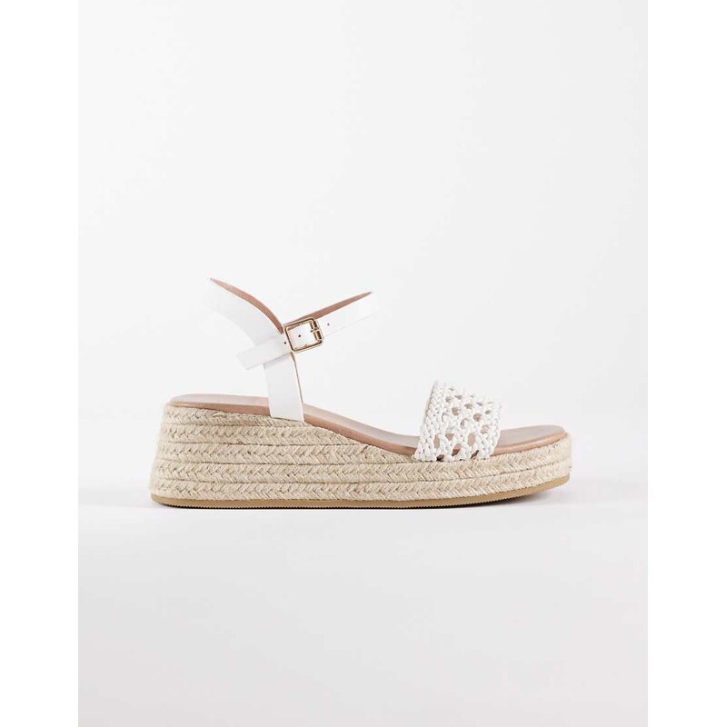 New Look woven flatform sandal in white 115040320