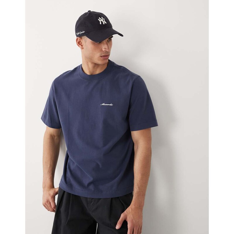 Abercrombie & Fitch boxy short sleeve italic logo t-shirt in navy 115040463