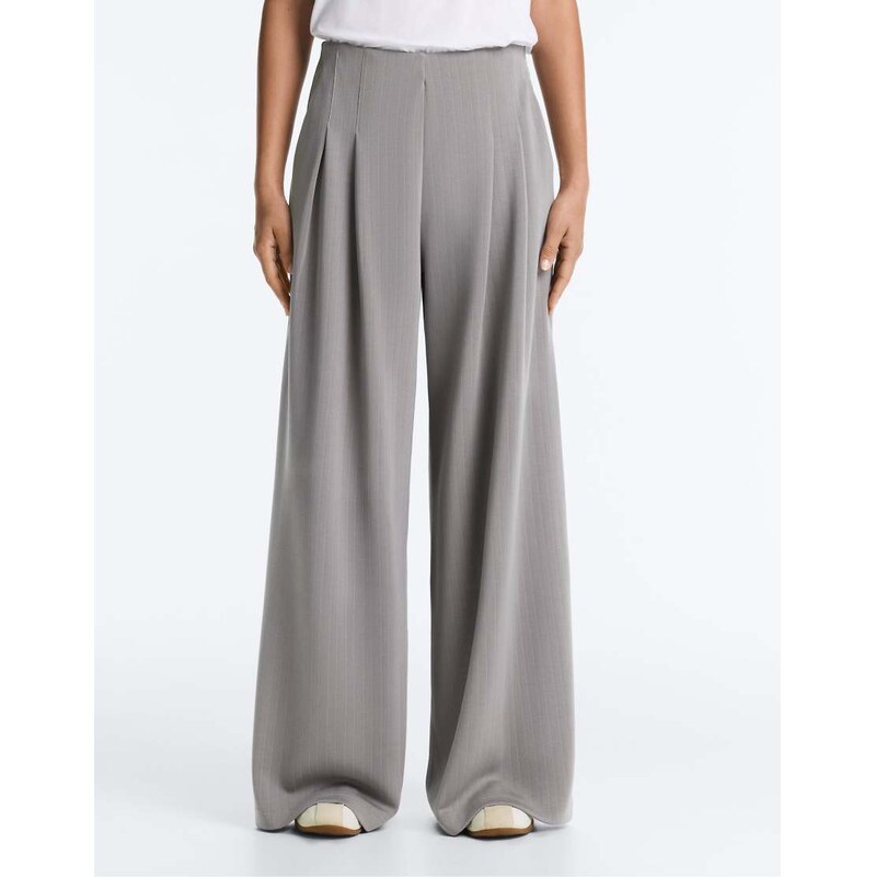 OYSHO Long pleated trousers with soft touch modal in grey 115153532
