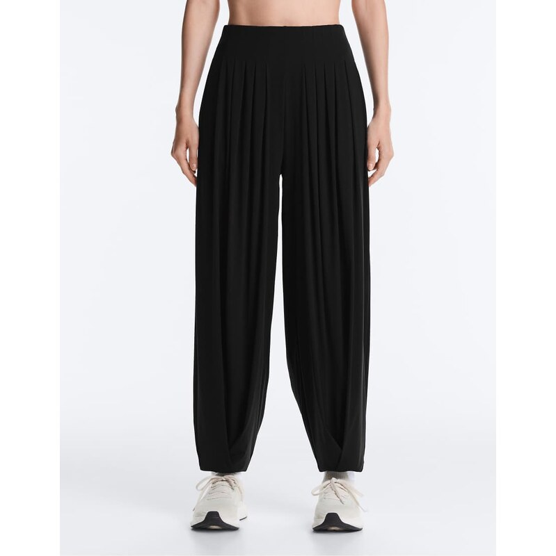 OYSHO Light touch long bloomer trousers in black