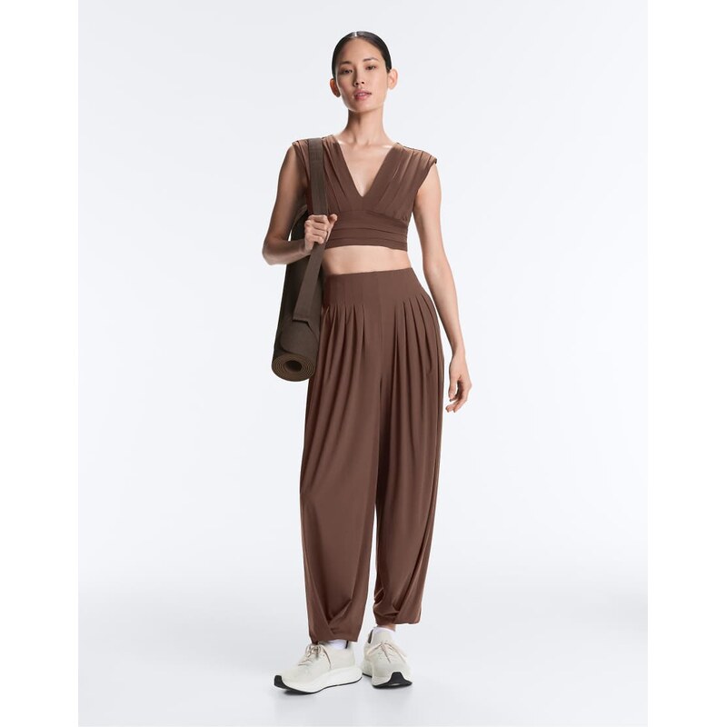 OYSHO Light touch long bloomer trousers in brown 115052505