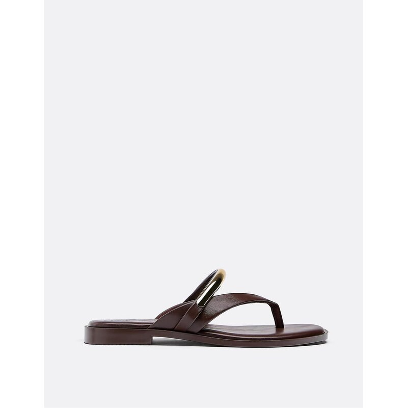 Stradivarius Flat thong sandals with metal detail in brown