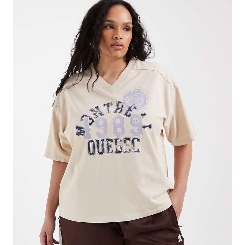 ASOS Curve ASOS DESIGN Curve v-neck relaxed tee with Montreal