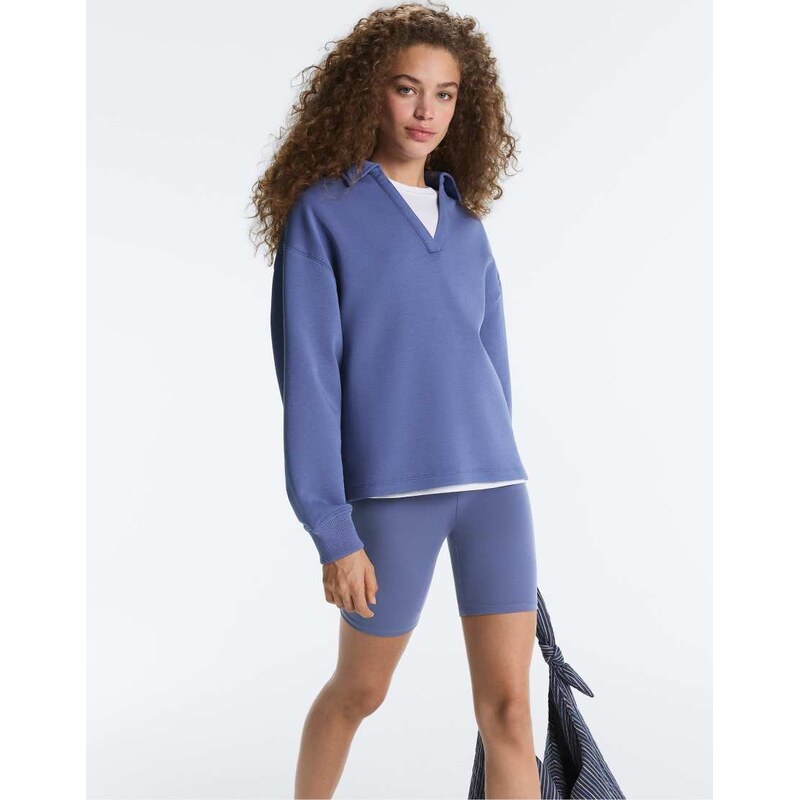 OYSHO V-neck cotton blend polo shirt in blue 115058014