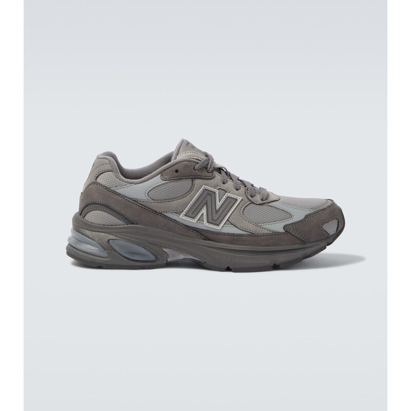 Comme des Garçons Homme x New Balance 2010 suede-trimmed