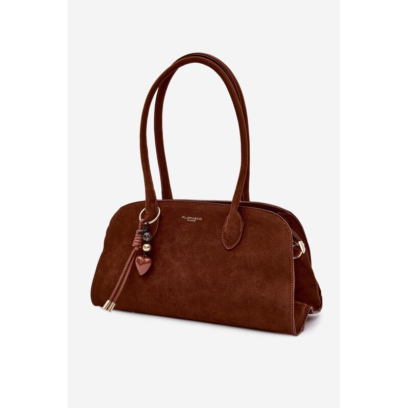 Flora&Co Kabelka s přívěskem a sponkami Eko semiš Camel Violette