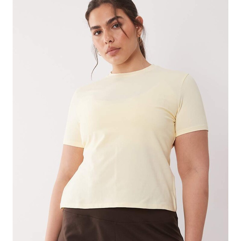 4505 Curve fitted cotton everyday t-shirt with quick dry finish in 115554918
