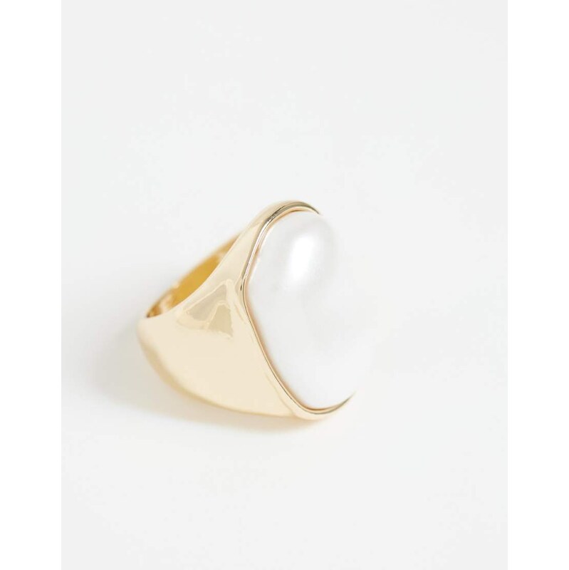 ASOS DESIGN Statement faux freshwater pearl ring in gold tone 115087521