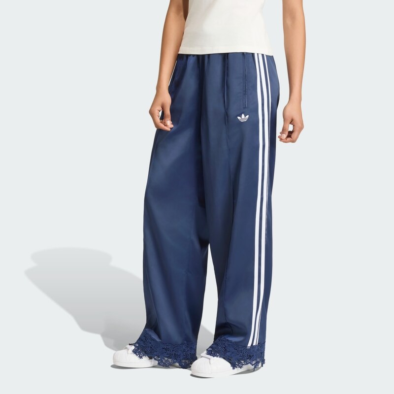 SPORTOVNÍ KALHOTY ADIDAS ORIGINALS SATIN LACE FIREBIRD LOOSE